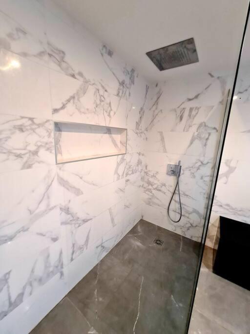Grand Appartement Avec Vue Magnifique - Vercors - Une Experience Unique - Wifi Gratuit Grenoble Bagian luar foto