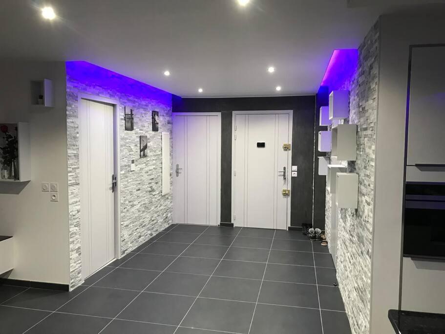 Grand Appartement Avec Vue Magnifique - Vercors - Une Experience Unique - Wifi Gratuit Grenoble Bagian luar foto