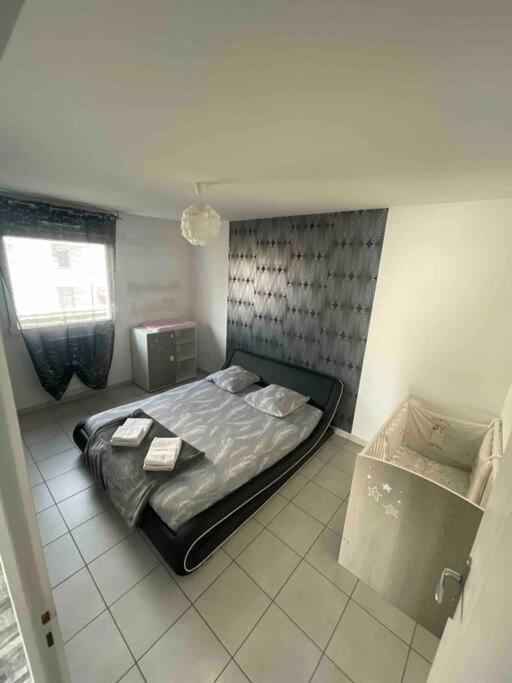 Grand Appartement Avec Vue Magnifique - Vercors - Une Experience Unique - Wifi Gratuit Grenoble Bagian luar foto