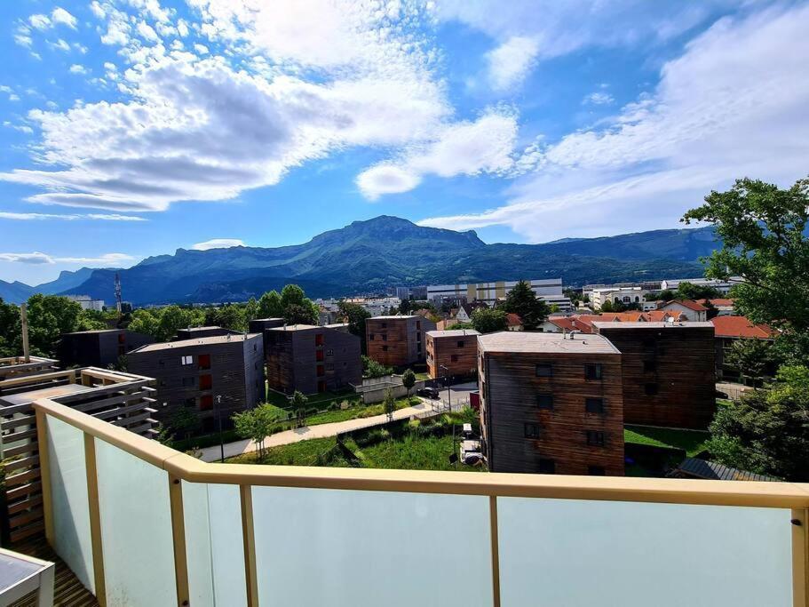 Grand Appartement Avec Vue Magnifique - Vercors - Une Experience Unique - Wifi Gratuit Grenoble Bagian luar foto